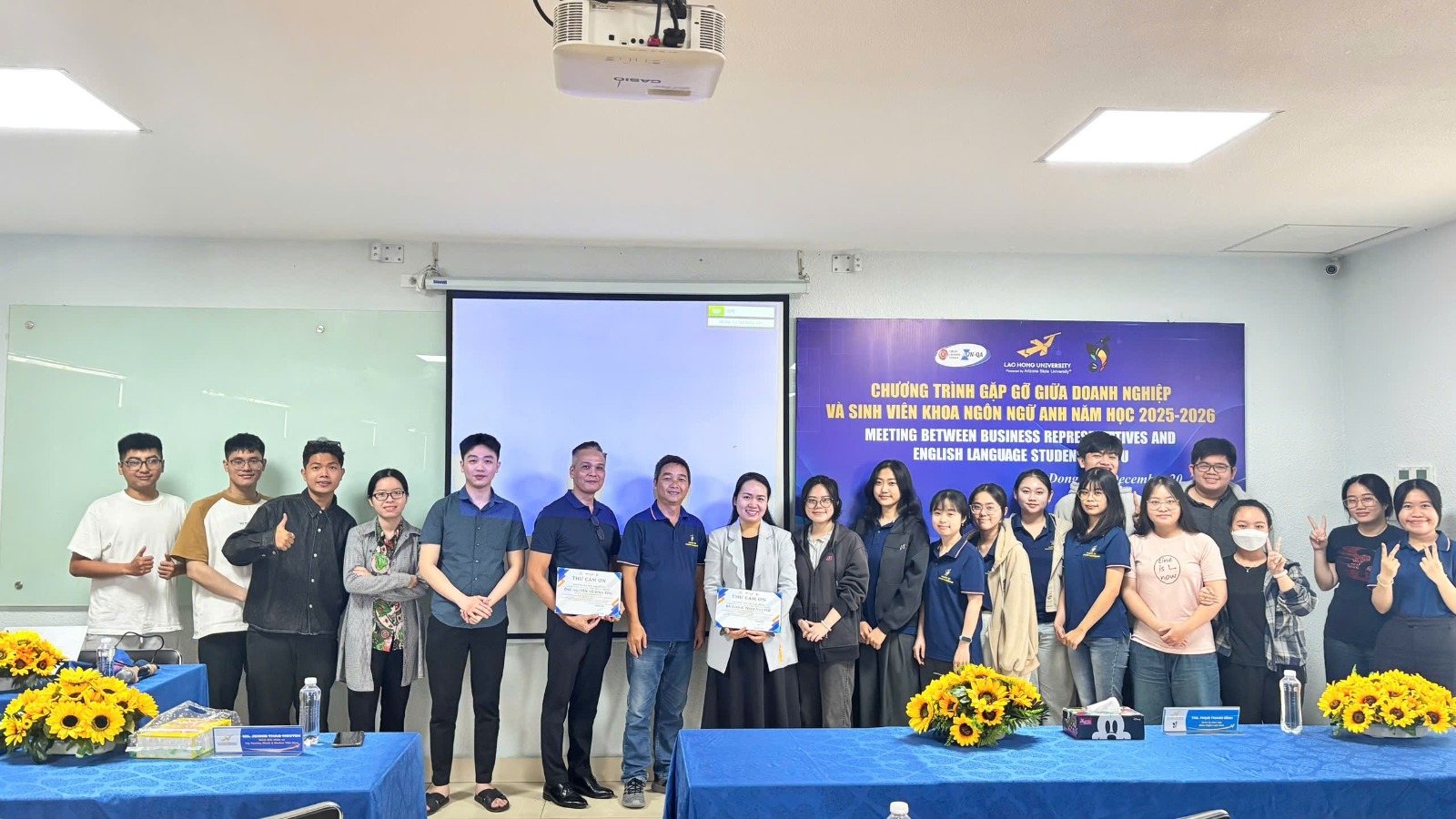 Kết nối doanh nghiệp – nhà trường